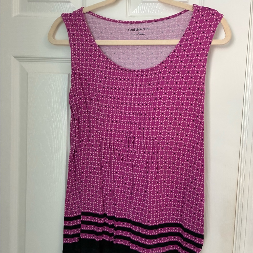 Croft & Barrow Magenta Patterned Tank Top, front pleats size Medium